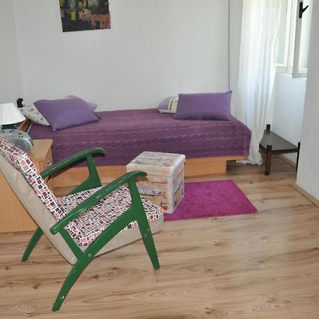 בוזט Apartment Marioni מראה חיצוני תמונה